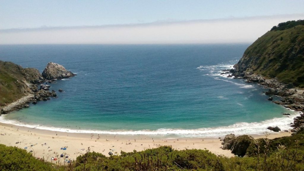 Descubre la Escondida Playa Las Docas: Paraíso Turquesa