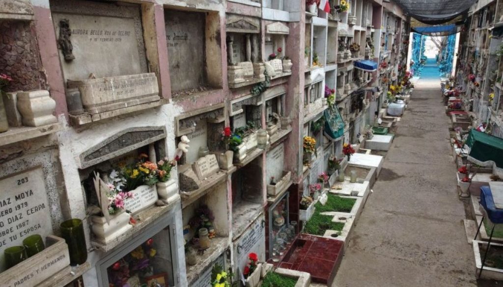 Multa Cementerio General Santiago - Multa al Cementerio General por Irregularidades Sanitarias en Santiago