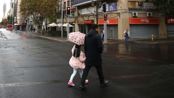 Tormentas Eléctricas Santiago 2025 - Ante Advertencia de Tormentas Eléctricas en Santiago, Regiones en Alerta