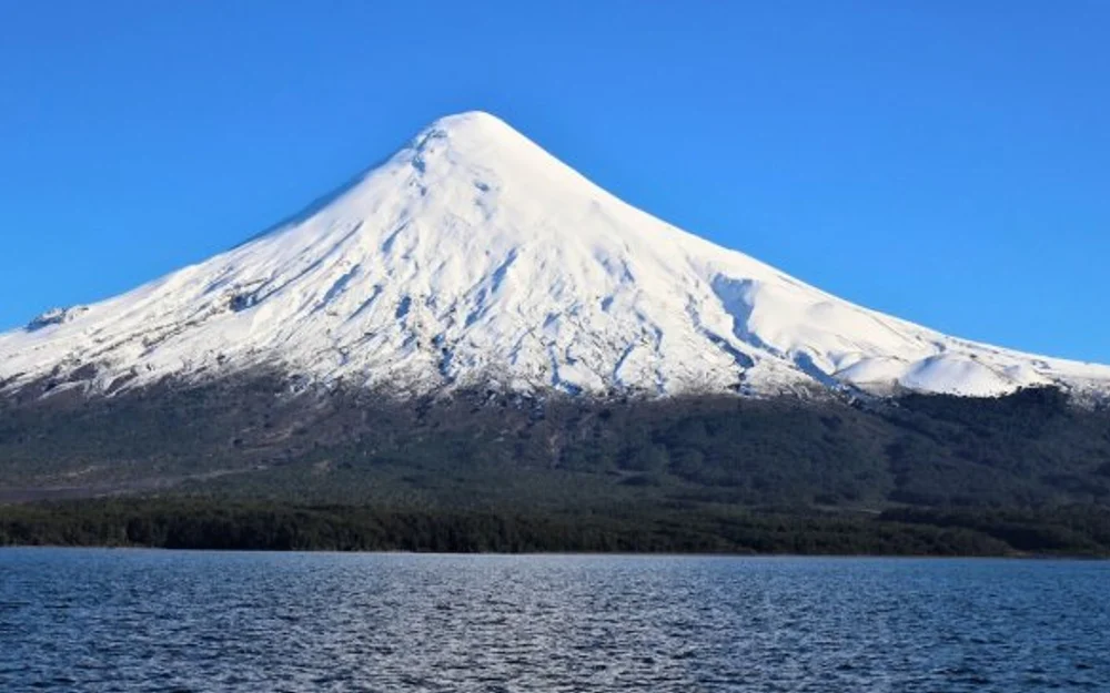 Guía turístico murió tras caer desde el volcán Osorno