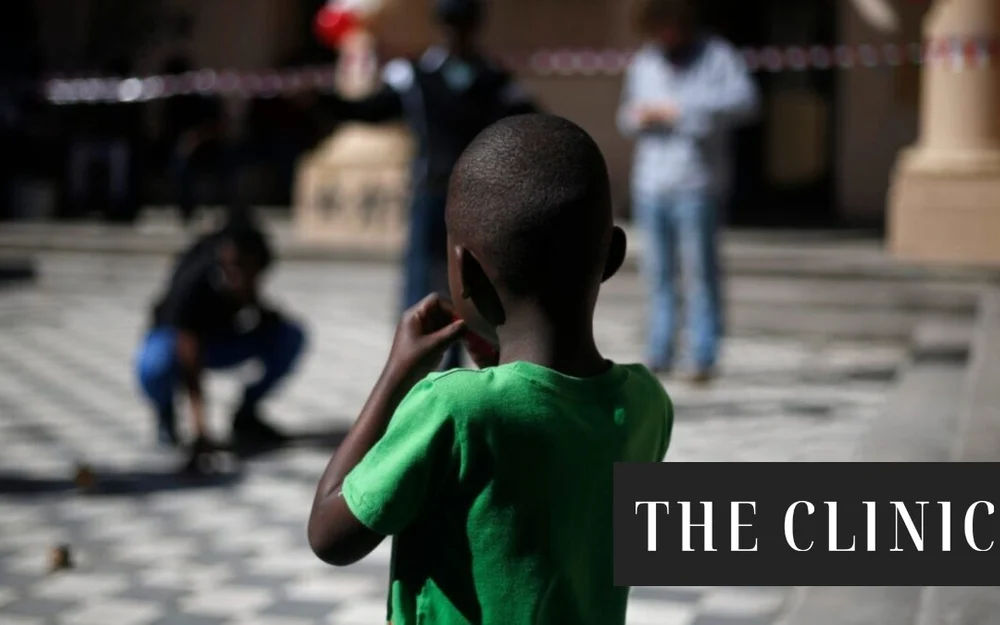 Fiscalía sigue sin descartar tráfico ilícito de migrantes por llegada de niños haitianos a Chile: indagan vuelo que pasó por Lima