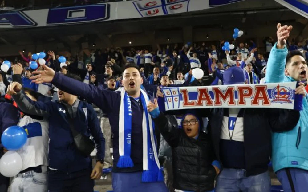 [VIDEO] El cántico de la hinchada contra la dirigencia de Cruzados durante la derrota con Estudiantes