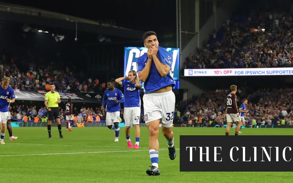 Golazo de mitad de cancha incluido: Marcelino Núñez marca un doblete y vive una de sus jornadas más brillantes en Inglaterra