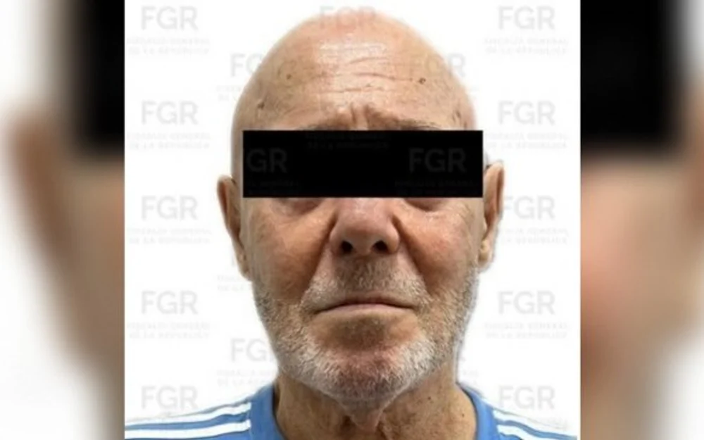 México extraditó a Argentina a exespía acusado de dirigir una red de explotación sexual
