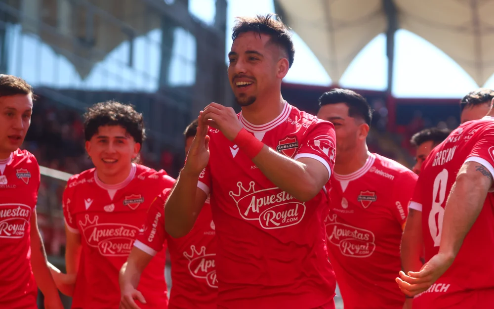 Sebastián Valencia se lució con dos goles para el triunfo de Ñublense ante La Calera