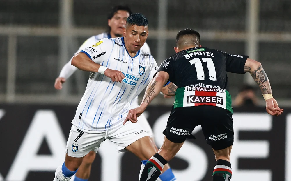 Huachipato sufrió la remontada de Palestino y llegó a siete partidos consecutivos sin ganar