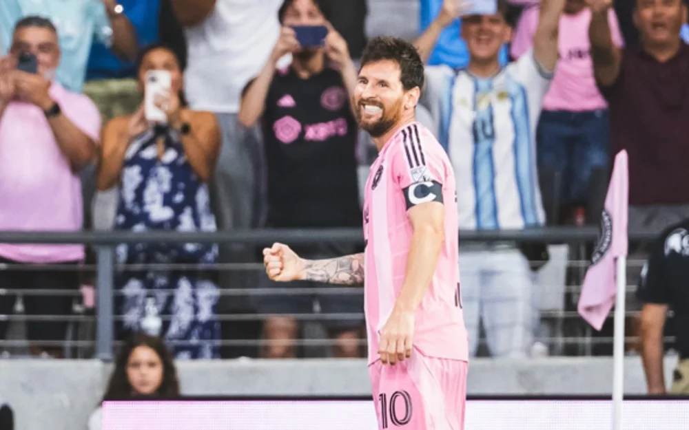 [VIDEO] Messi firmó su triplete ante CF Montreal de Alexis con golazo de tiro libre