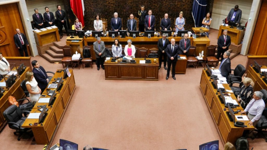 Senado aprueba histórico sistema mixto de pensiones: ¿Cómo te afectará?