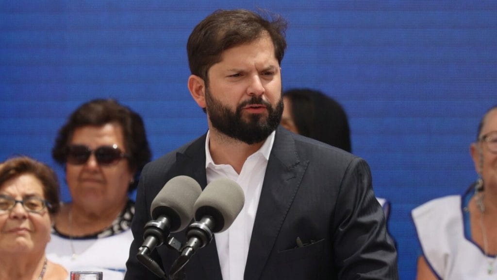 Boric en Uruguay: Encuentro clave con José Mujica en su agenda presidencial