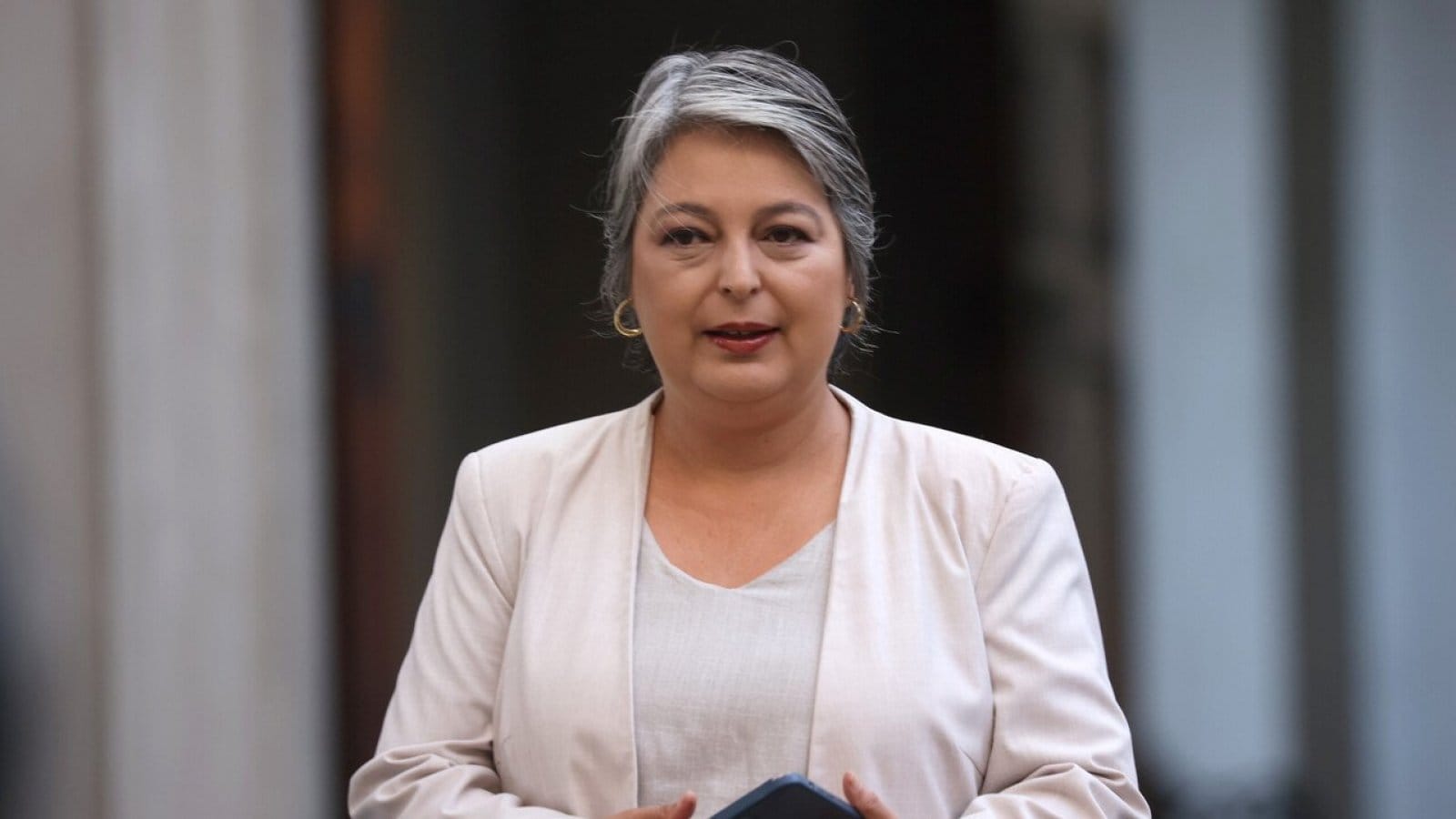 Posible candidatura presidencial: PC calificó a ministra Jara como la "lideresa del mundo popular"