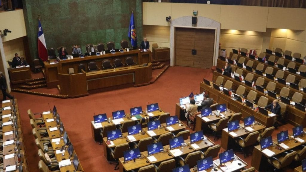 Cámara bloquea ley que frenaba el nepotismo en cargos públicos