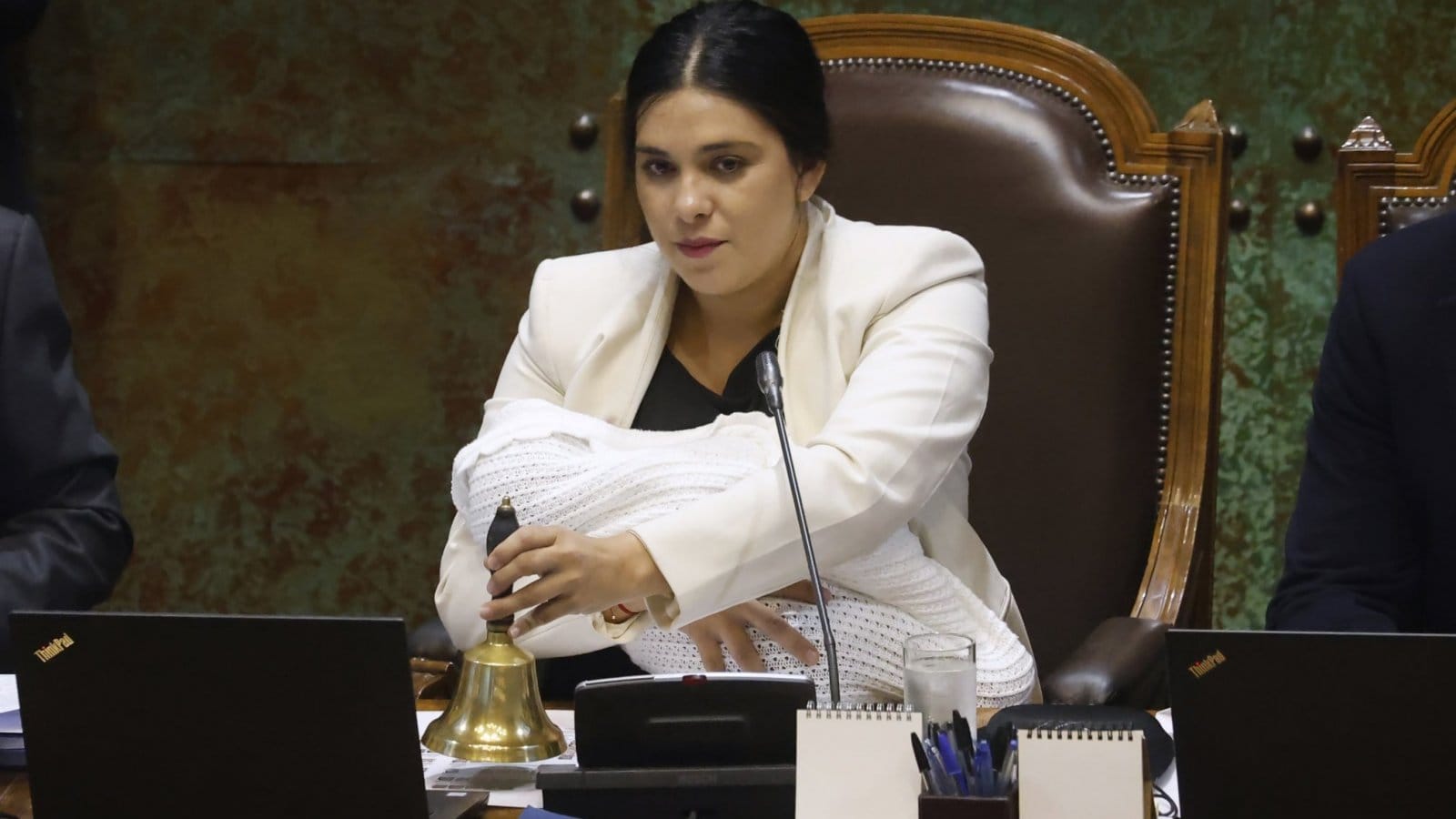 Cámara rechaza solicitud de censura contra mesa directiva y Karol Cariola