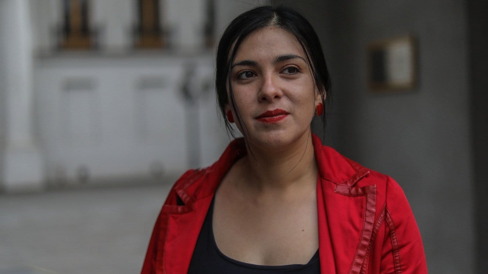 Caso Sierra Bella: allanan domicilio de diputada Karol Cariola por presunto tráfico de influencias