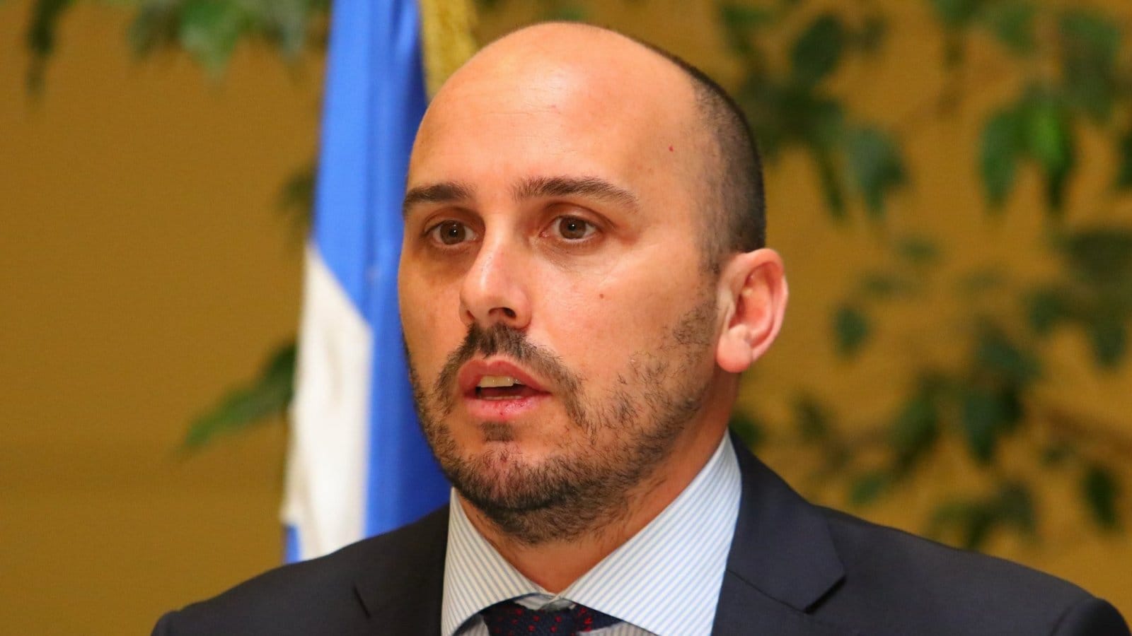 Diputado Longton impulsa endurecimiento de penas para menores que cometan delitos graves