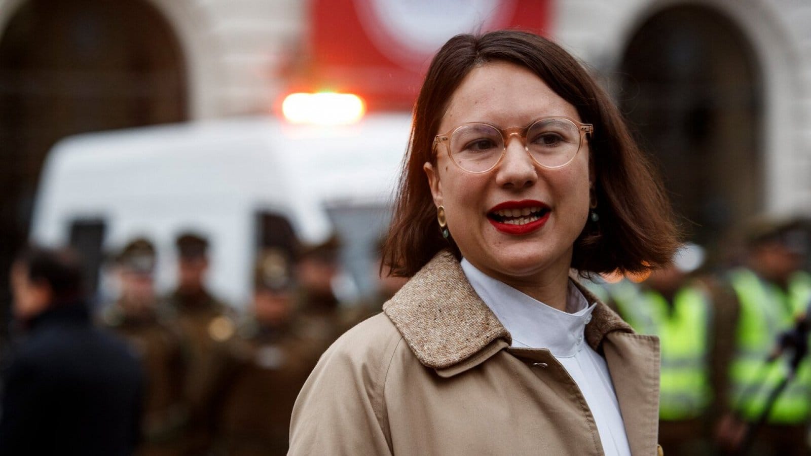 Irací Hassler anuncia acciones legales tras filtración de chats con Karol Cariola