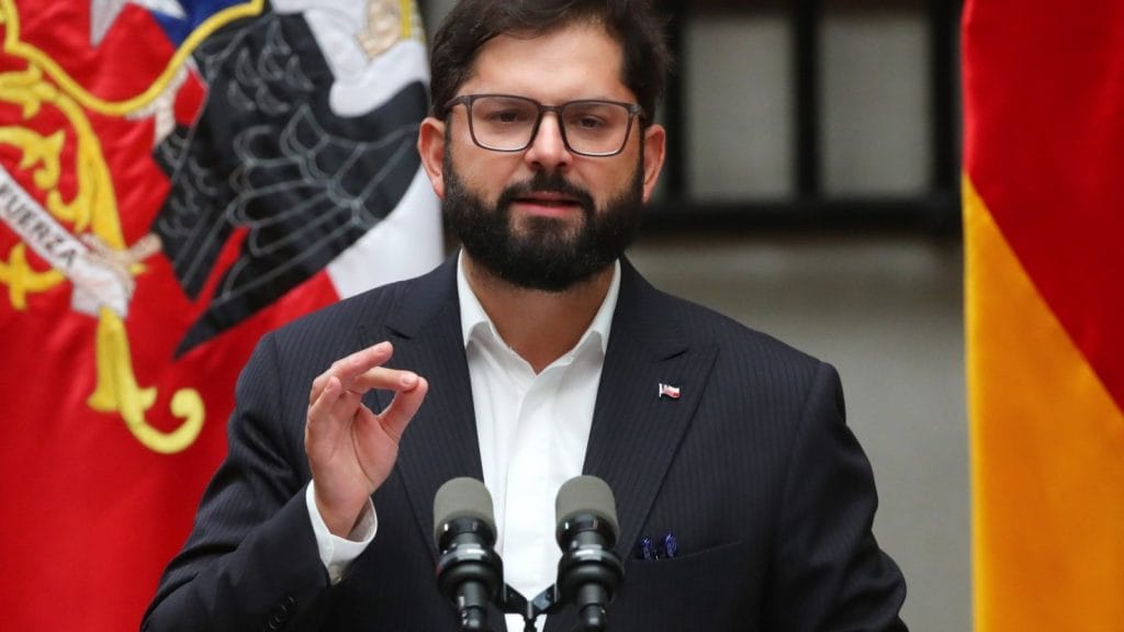 Boric celebra tres años de gobierno y reafirma su continuidad