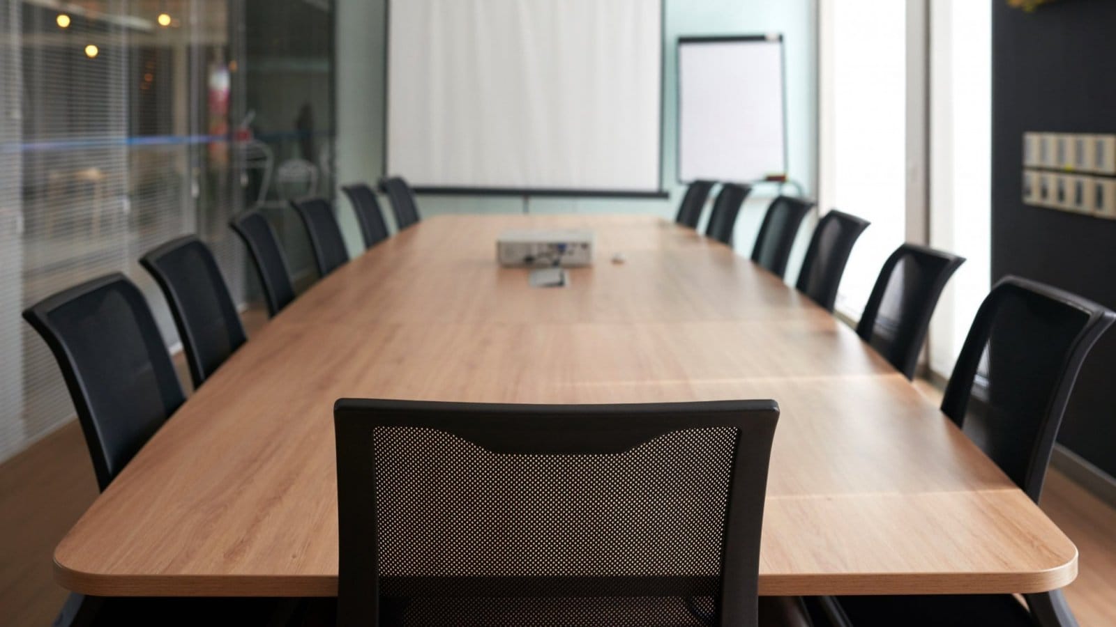 Previo al 8M: avanza en el Senado proyecto que aumenta participación de mujeres en directorios