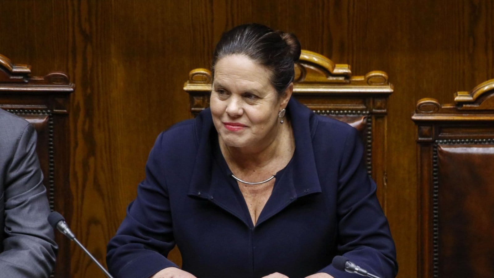 TC admite a trámite recurso: Maya Fernández tiene 10 días para defenderse