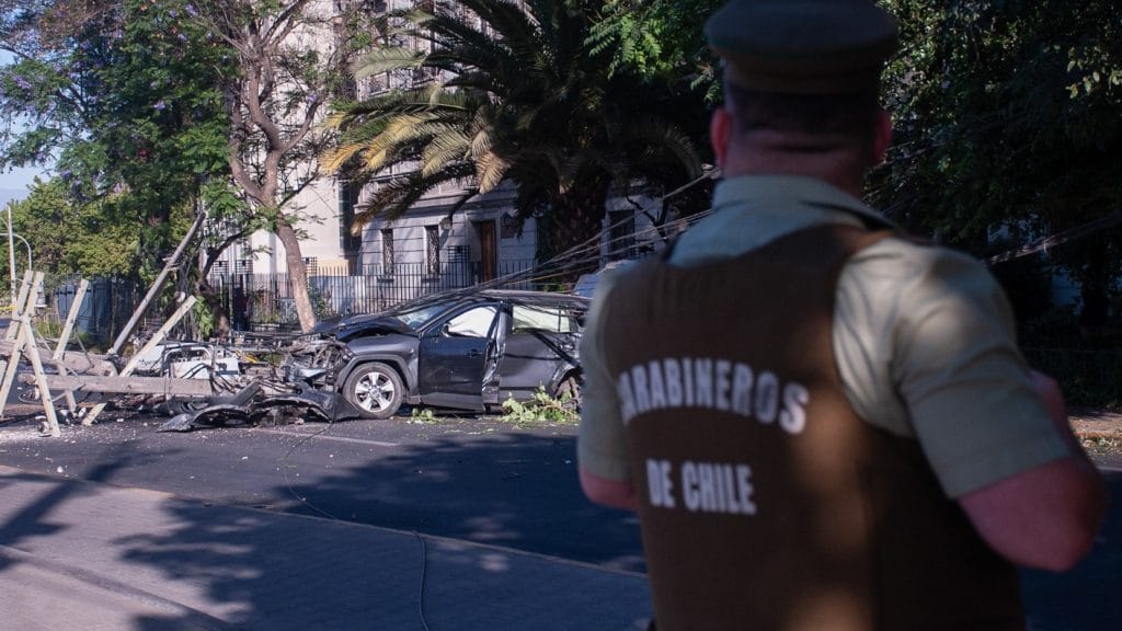 Tragedia en Las Condes: Camión desata caos y deja heridos graves