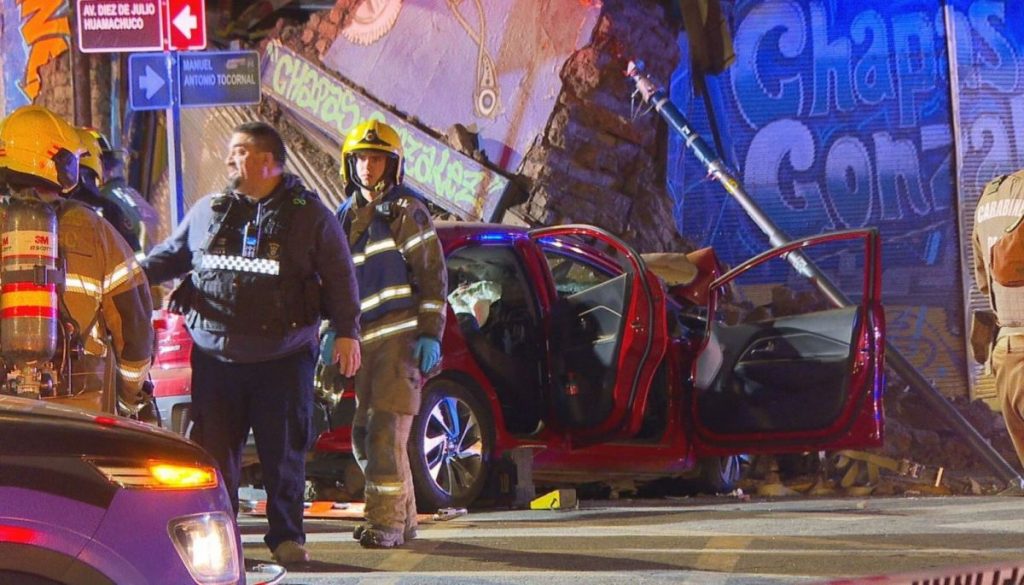 Tres Amigas Pierden la Vida en Accidente 10 de Julio Santiago: Comunidad Conmocionada