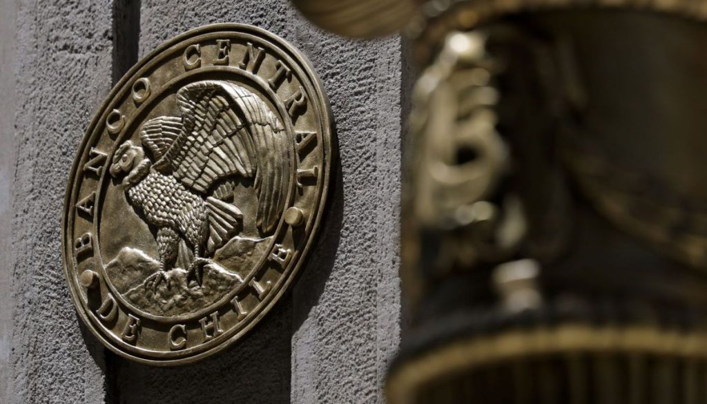 Banco Central Mantiene Tasa de Interés al 5% Pese a Crisis Global