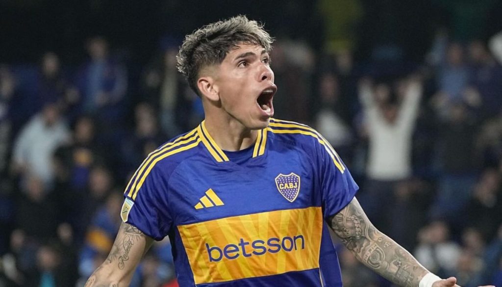 Carlos Palacios: De Controversias a Ídolo en Boca Juniors, Argentina