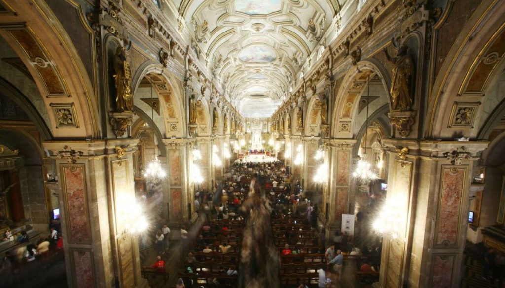 Chile Despide al Papa Francisco: Misa Conmemorativa y Detalles