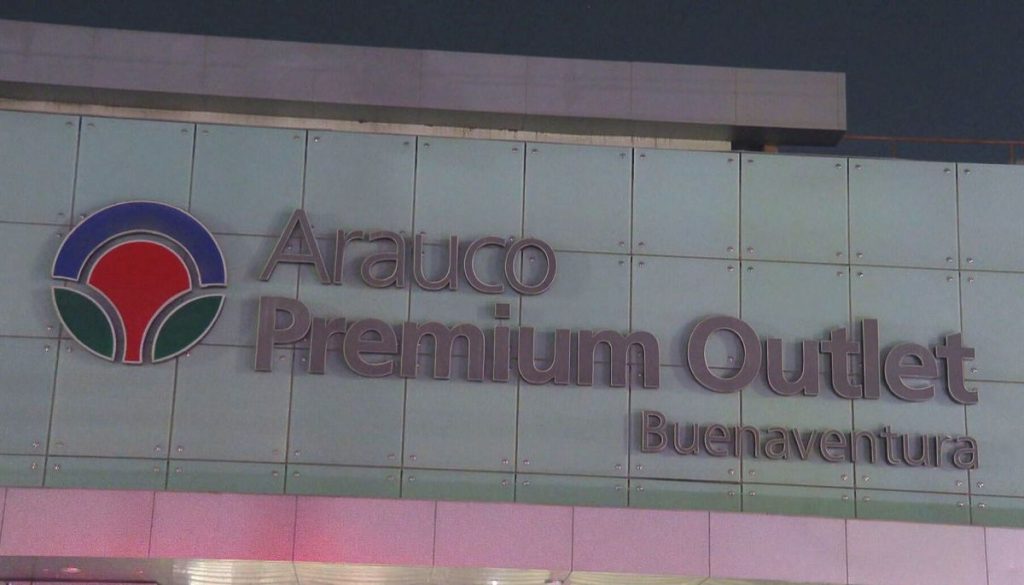 Robo Multitudinario Causa Conmoción en el Outlet de Quilicura