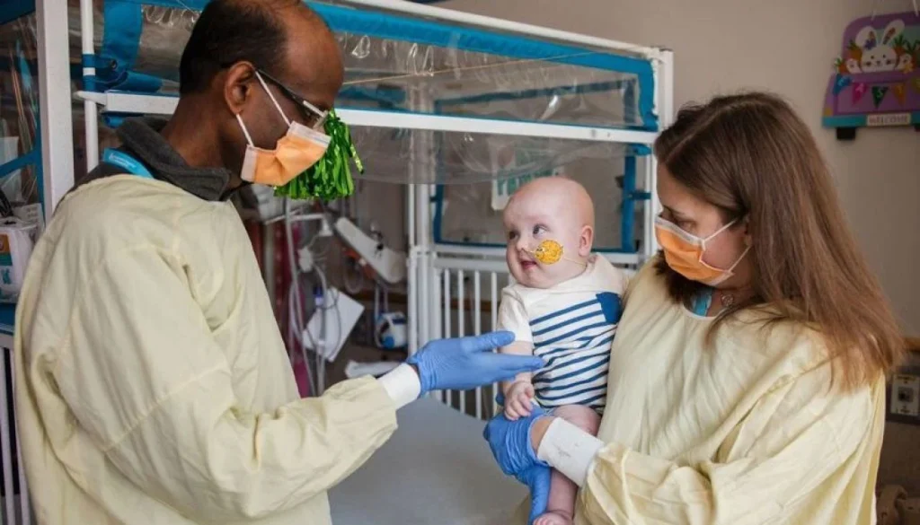 Terapia Genética Personalizada Revitaliza Esperanza en Bebés Enfermos