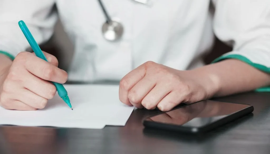 Chile Investiga Abuso de Licencias Médicas en el Sector Público