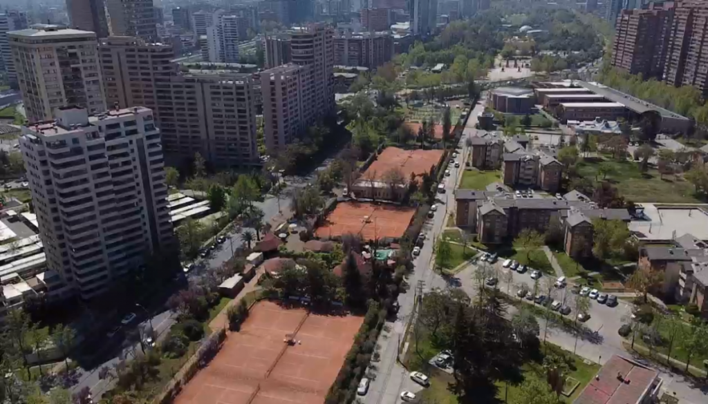 El Auge Inmobiliario en las Condes ante Cambios en Santiago