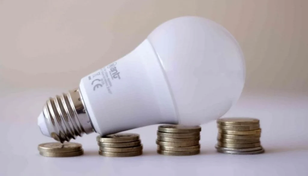 Cuentas de Luz Subirán 7,1%: Impacto en el Bolsillo Chileno