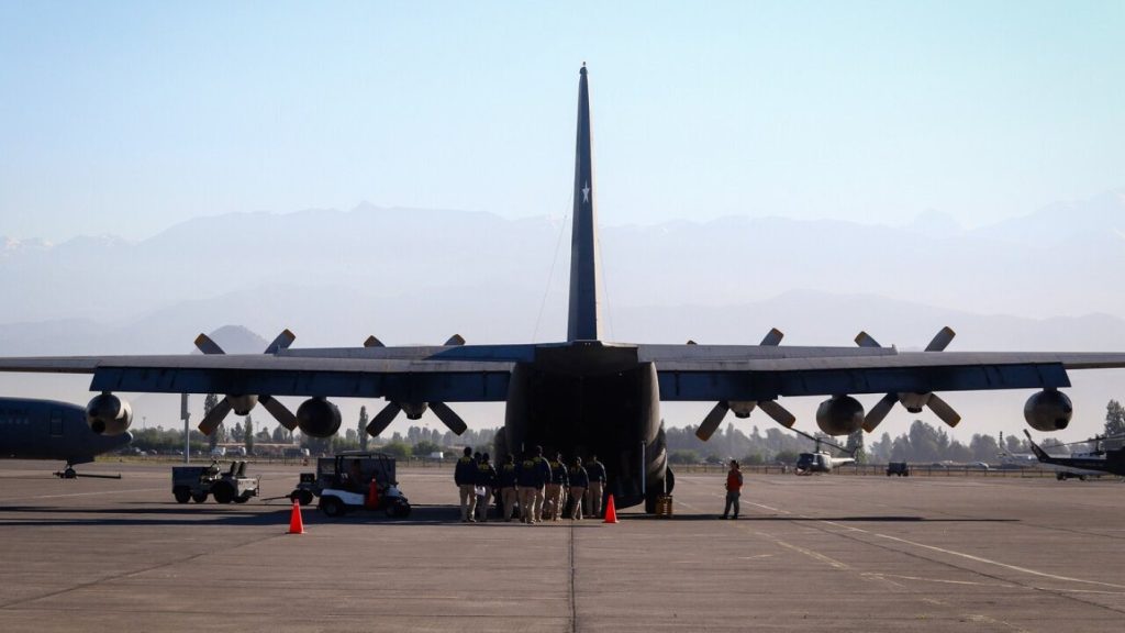 Chilenos Deportados de EE.UU.: Impacto y Reacciones en 2025