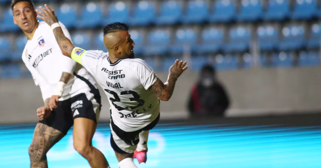 Arturo Vidal: Autogol y Tensión en el Partido contra Iquique