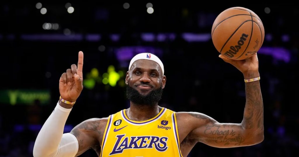 LeBron James renueva con los Lakers y asegura su legado en la NBA