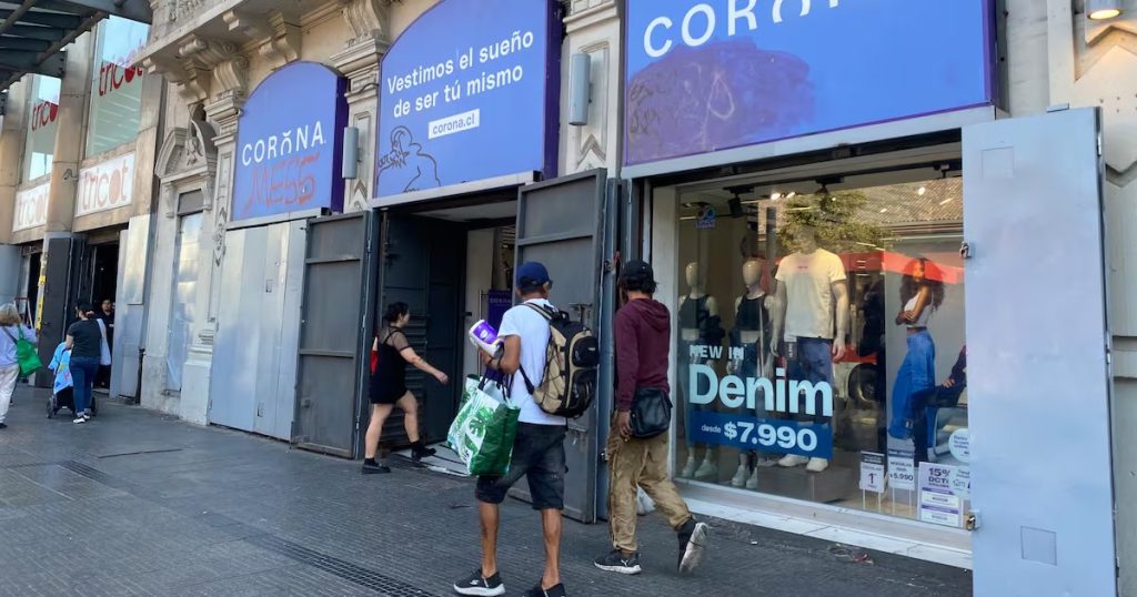Cierre de Corona: Impacto y Despidos Masivos en la Industria