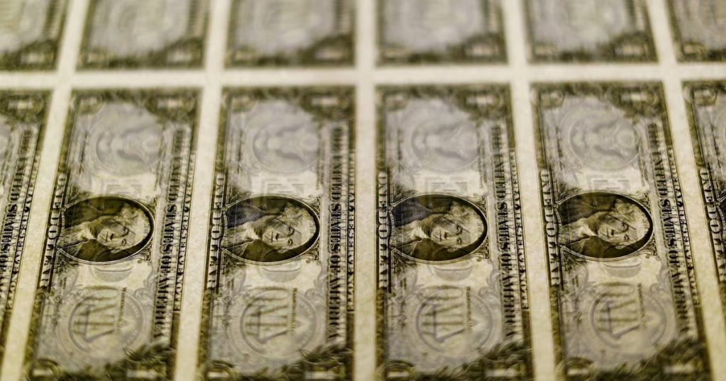 Dólar Cae en Chile por Optimismo Global y Firmeza del Peso