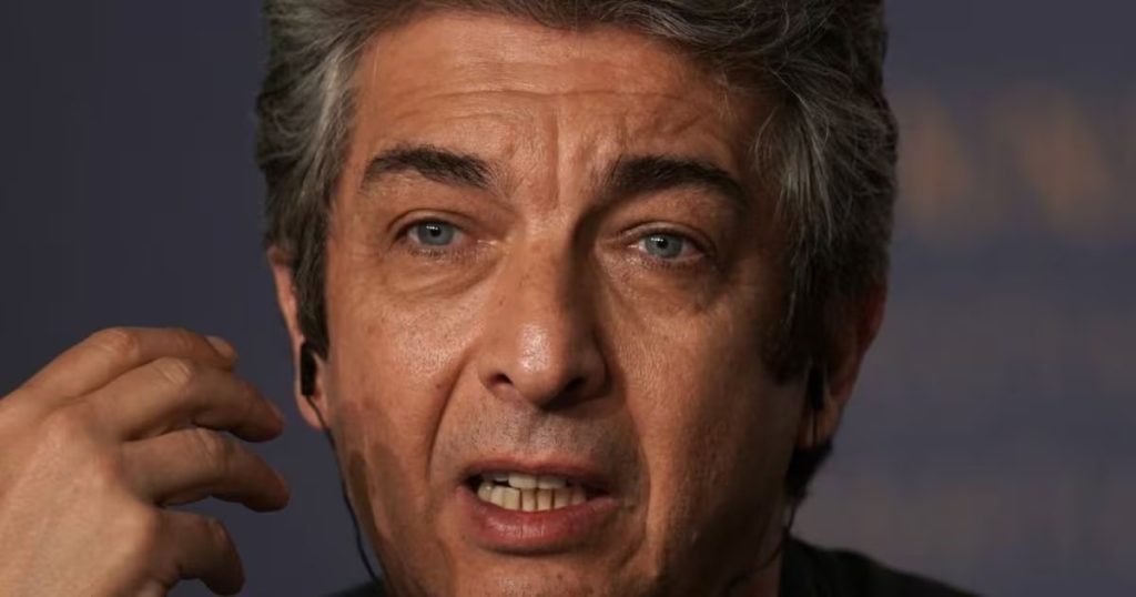 Debate sobre el Precio de Empanadas en Argentina: Darín vs. Caputo