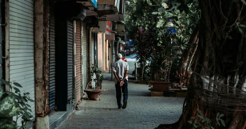 El Impacto de la Soledad y el Aislamiento en Adultos Mayores