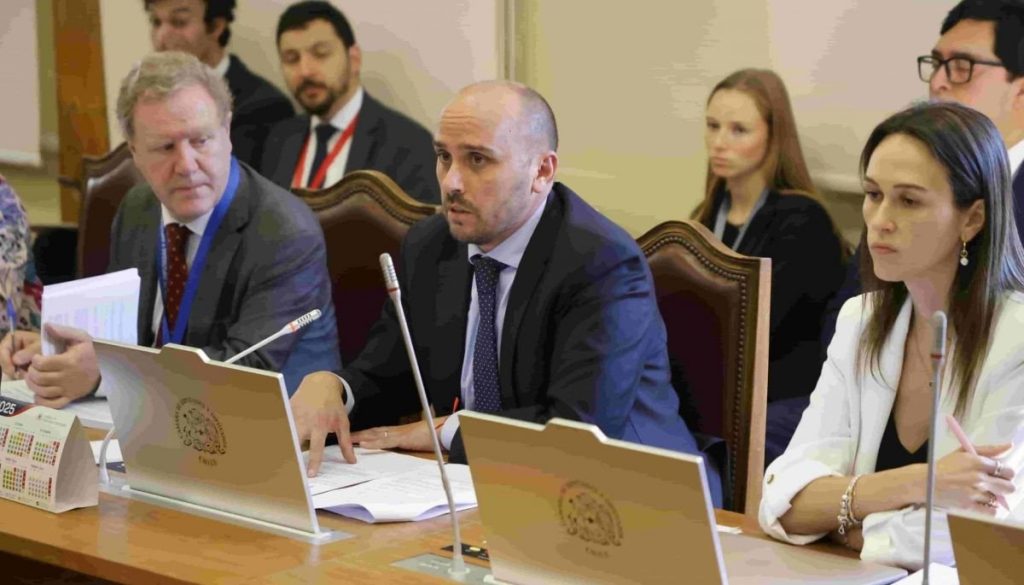 Investigación Detalla Compra Fallida de Casa de Allende