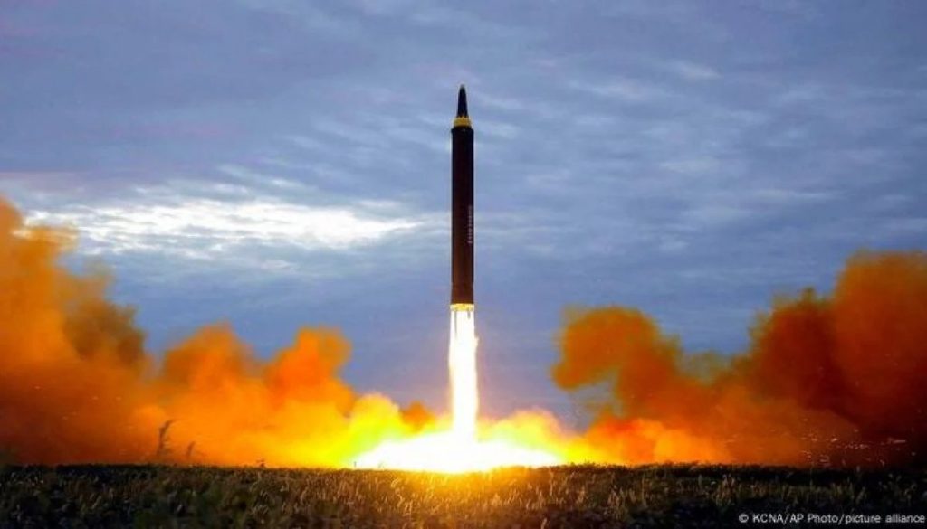 Nueve Potencias Nucleares en el Mundo: Escenario 2025