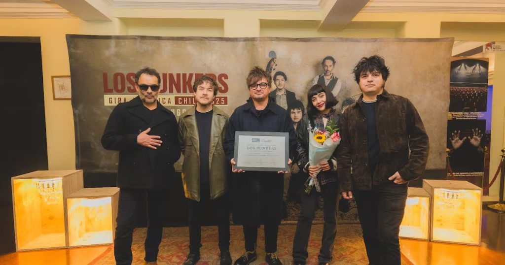 Los Bunkers logran récord histórico en el Teatro Nescafé