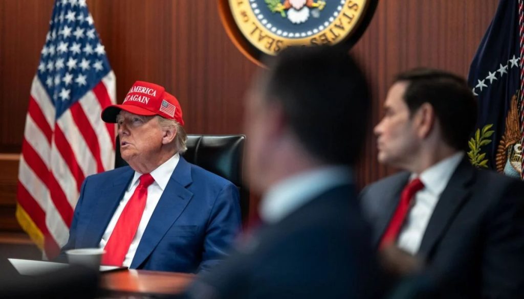 El Impactante Bombardeo B-2 en Irán Redefine Estrategia Militar