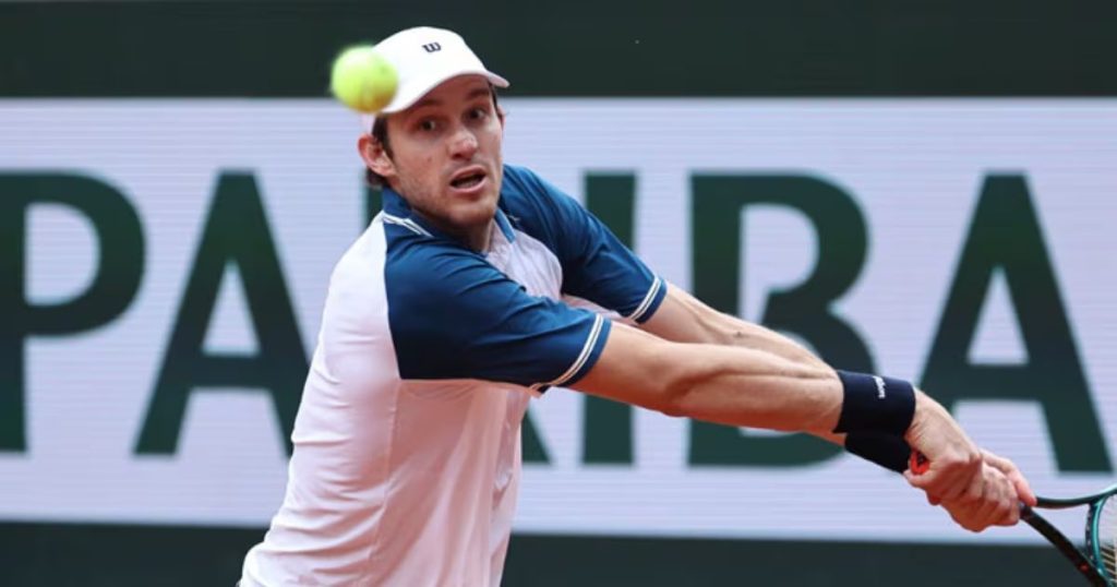 Nicolás Jarry enfrenta a Holger Rune en Wimbledon 2025