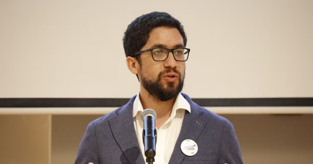 Ministro Boccardo: Impacto de la Ley de 40 Horas en el Desempleo en Chile