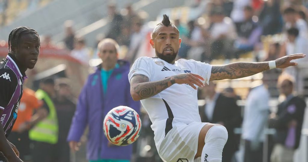 Arturo Vidal se Muestra Optimista tras la Caída de Colo Colo ante Valladolid