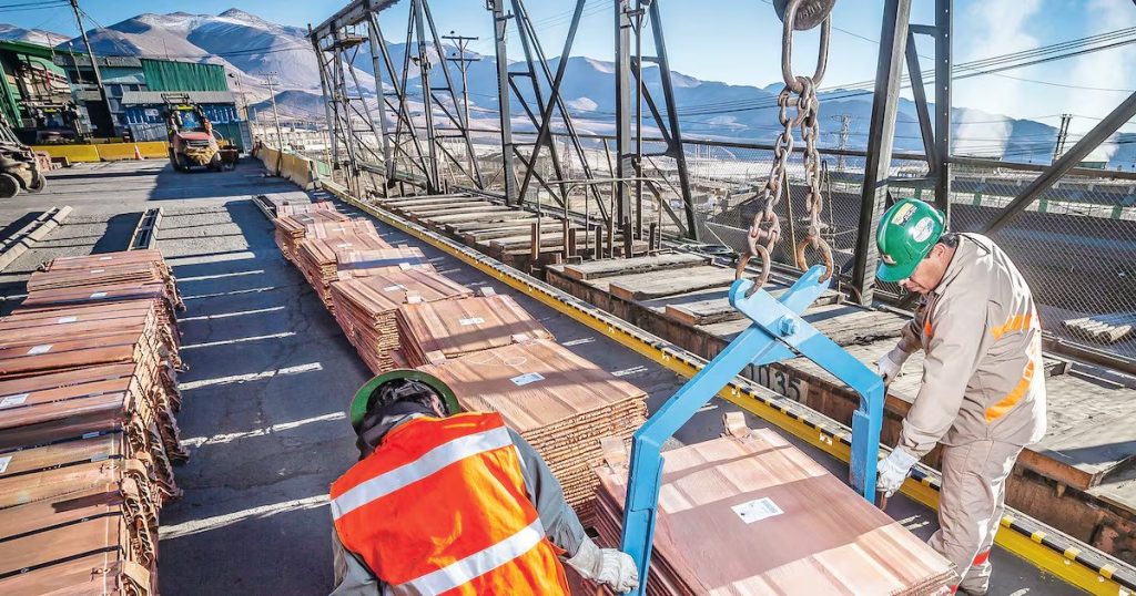 Impacto del Arancel de Trump sobre el Cobre Chileno: Desafíos Económicos