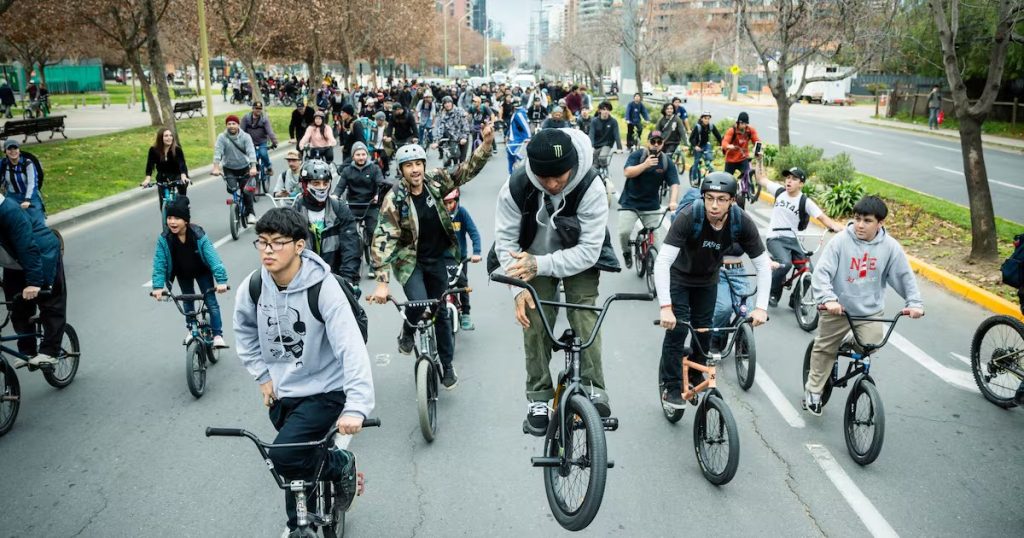 La Cisterna vibra con el BMX Day 2025: un evento para todos.