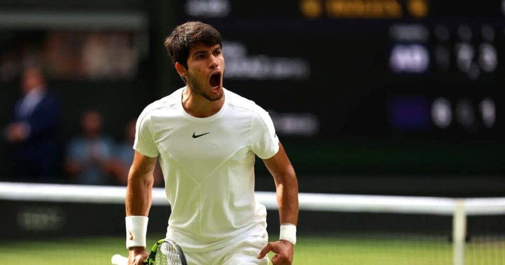 Carlos Alcaraz avanza en Wimbledon rumbo al tricampeonato