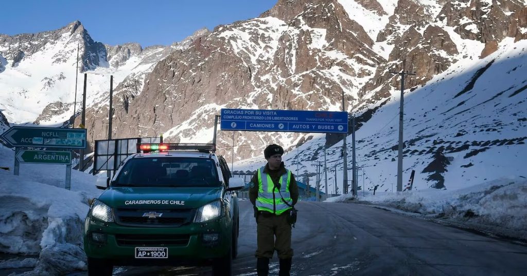 Paso Los Libertadores cerrado por condiciones climáticas adversas